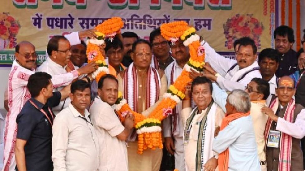 बसना : मुख्यमंत्री साय कोलता समाज वार्षिक स्नेह सम्मेलन व बं... - CG Sandesh