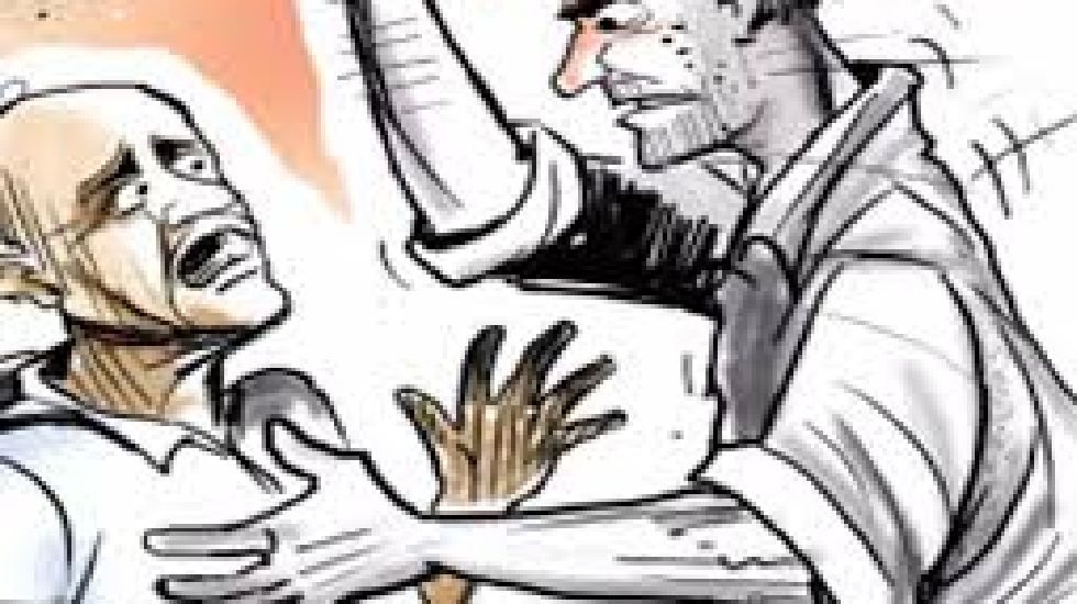 सरायपाली : धान काटने जा रहे व्यक्ति के साथ मारपीट - CG Sandesh