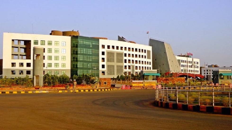 महासमुंद : कर्तव्यों के प्रति लापरवाही एवं उदासीनता, जिला आब... - CG Sandesh