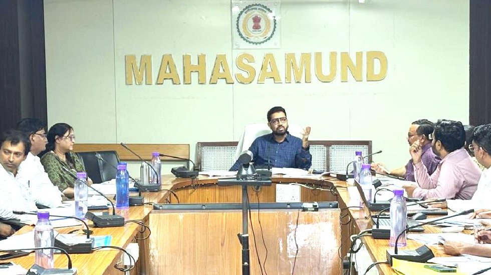 महासमुंद : किसानों की आर्थिक स्थिति और बेहतर बनाने के लिए धा... - CG Sandesh