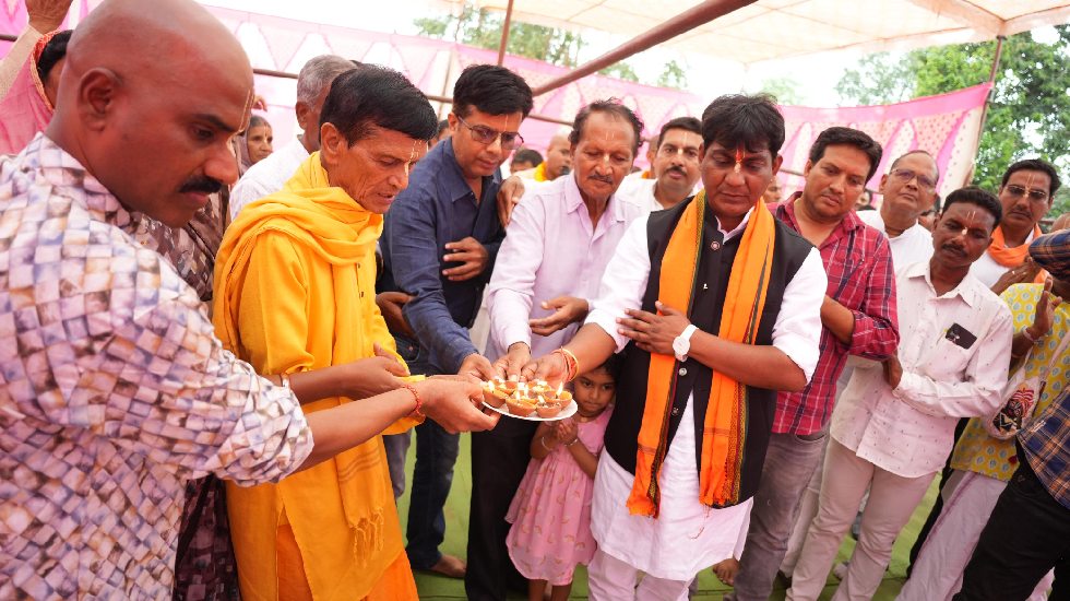 महासमुंद : ग्राम लभराखुर्द में बनेगा श्री श्री राधा कृष्ण मं... - CG Sandesh