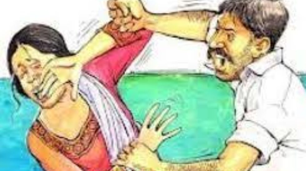 बसना : घर घुसकर की मारपीट, मामला दर्ज - CG Sandesh