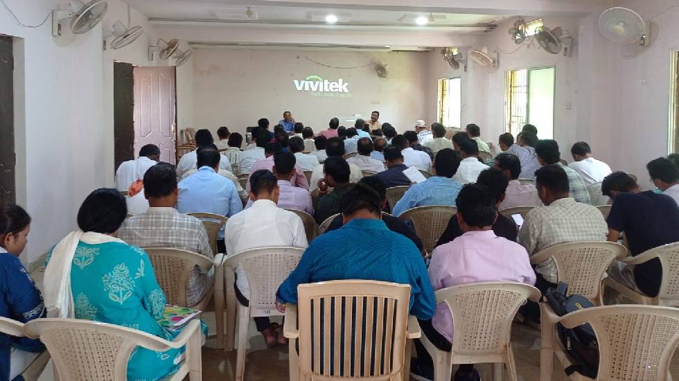 सरायपाली : विकासखंड के प्राचार्यों की आवश्यक बैठक मनरेगा हाल... - CG Sandesh