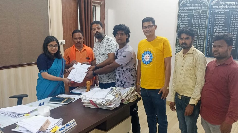 सरायपाली : मिशन स्कूल कुटेला के विद्यार्थियों के ड्रेस कोड प... - CG Sandesh