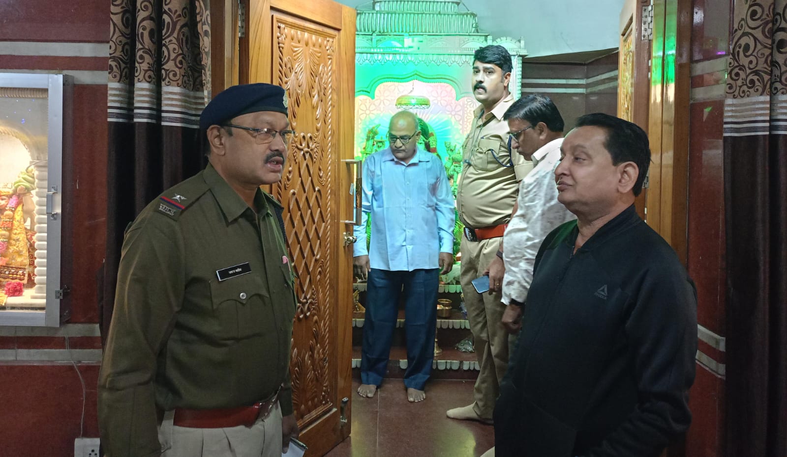 बसना : समलेश्वरी मंदिर में चोरी, जाँच में जुटी पुलिस - CG Sandesh