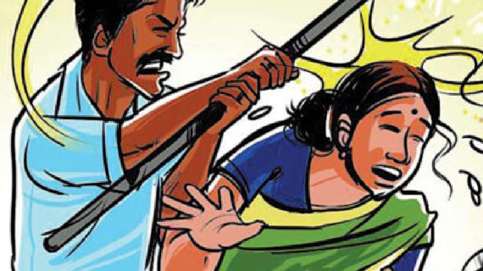 बसना : कचरा फेंकने की बात पर बुजुर्ग महिला के साथ मारपीट - CG Sandesh