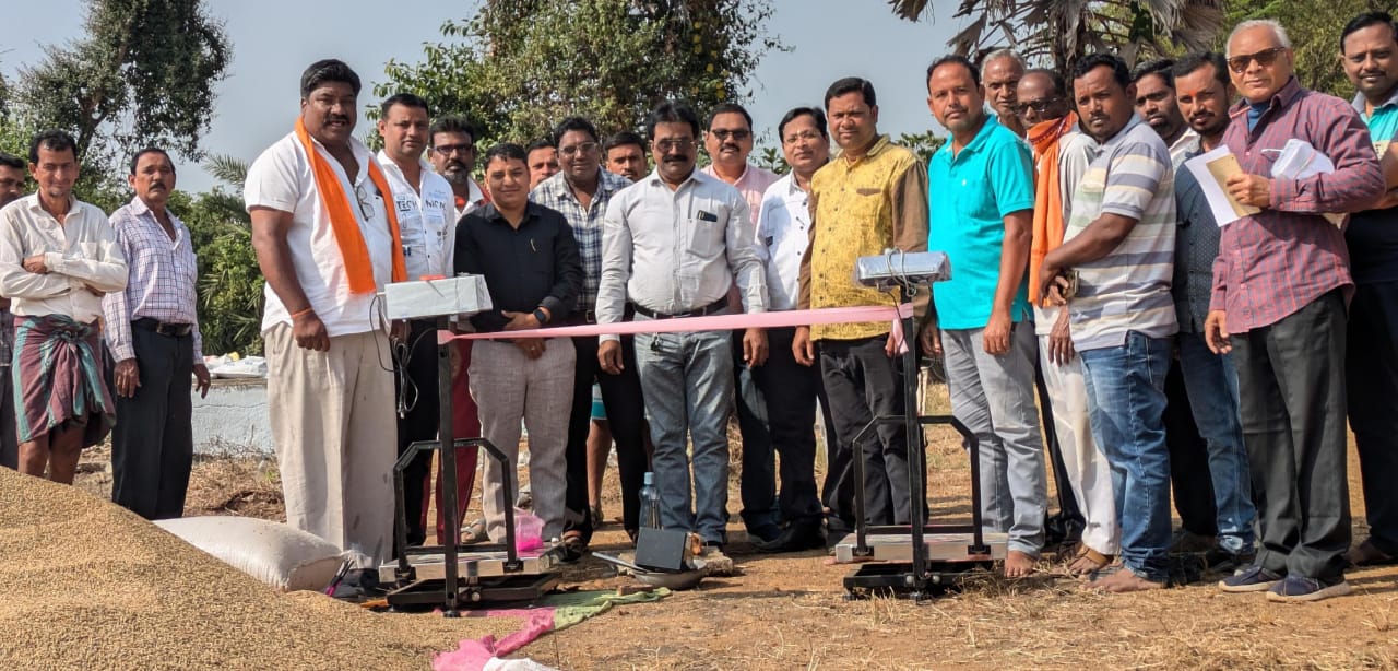 बसना : बिछिया सहकारी समिति में धान खरीदी का शुभारंभ किया गया - CG Sandesh