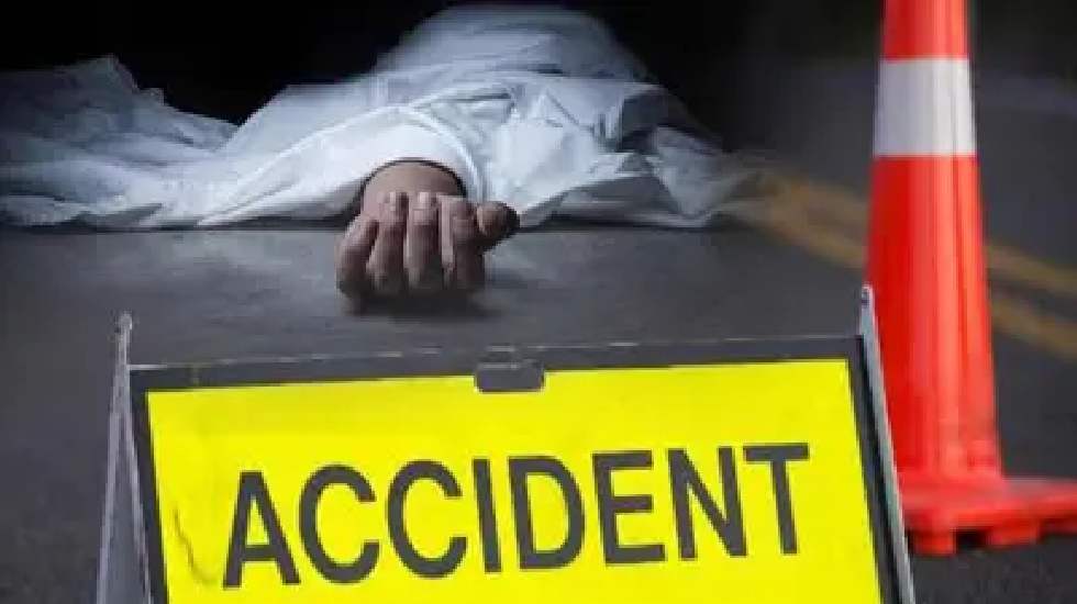 महासमुंद : बाइक की भिडंत के बाद एक पेड़ से टकराई, चालक की मौत