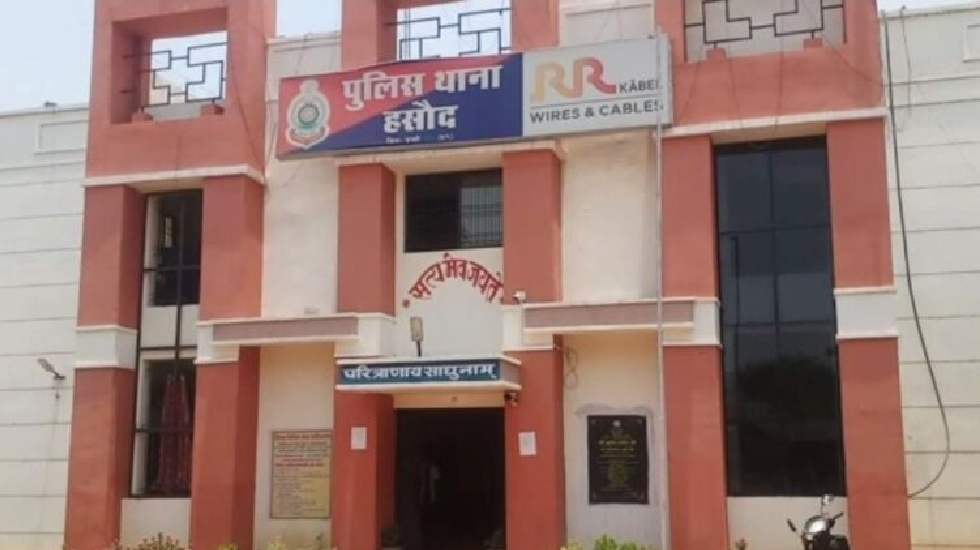 CG : महिला की गला दबाकर की हत्या, चोरी करने घुसे थे 4 लोग - CG Sandesh