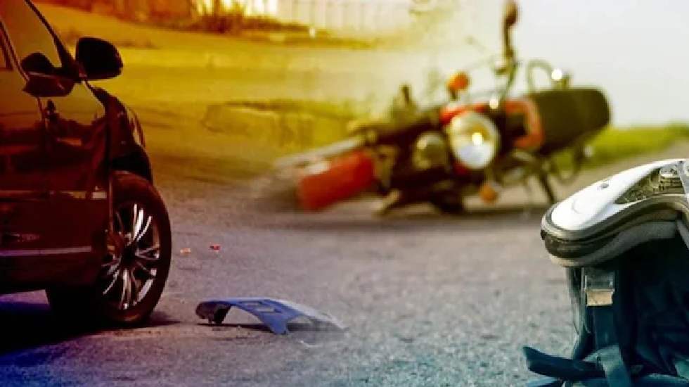 महासमुंद : कार की चपेट में आए बाइक सवार युवक, एक की मौत