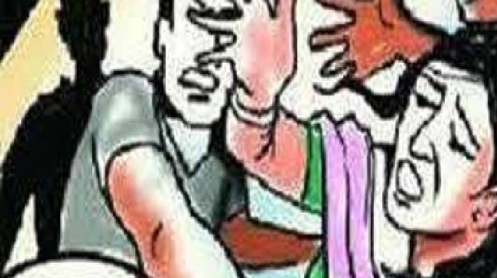 बसना : पुलिस की मुखबिरी करता है कहकर गाली गलौज, मारपीट... - CG Sandesh