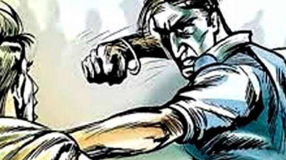 महासमुंद : जिला चिकित्सालय परिसर में स्टाफ से गाली गलौज, सुरक्षा गार्ड से मारपीट