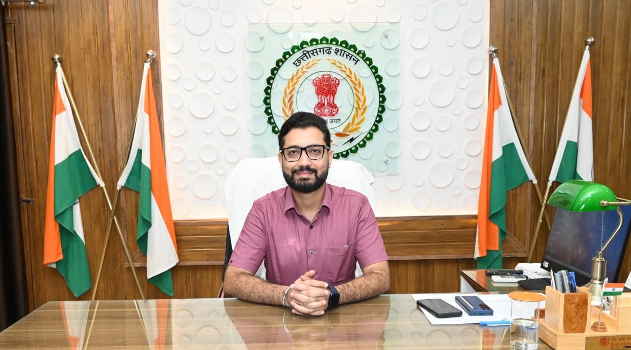 महासमुंद : राज्योत्सव  स्थापना दिवस पर  घरों मे दीप प्रज्ज्व... - CG Sandesh