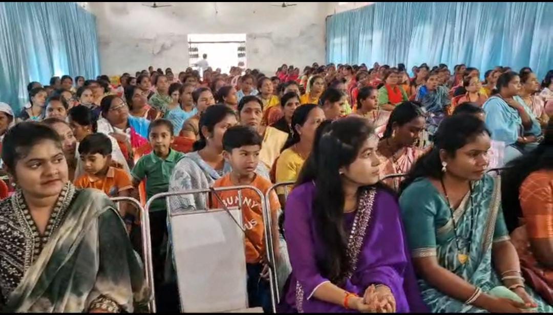 मंगल भवन बसना में मनाई गई आंगनवाड़ी कार्यकर्ता सहायिका सम्मा... - CG Sandesh