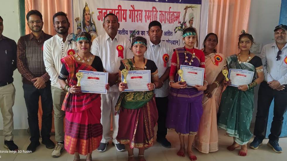 महासमुंद : स्वामी आत्मानंद शासकीय अंग्रेजी माध्यम आदर्श महाव... - CG Sandesh