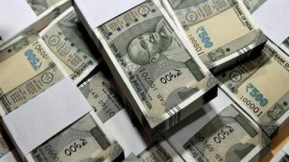 सरायपाली : बैंक से 55 लाख रूपये लेकर भागा रिलेशनशिप मैनेजर - CG Sandesh