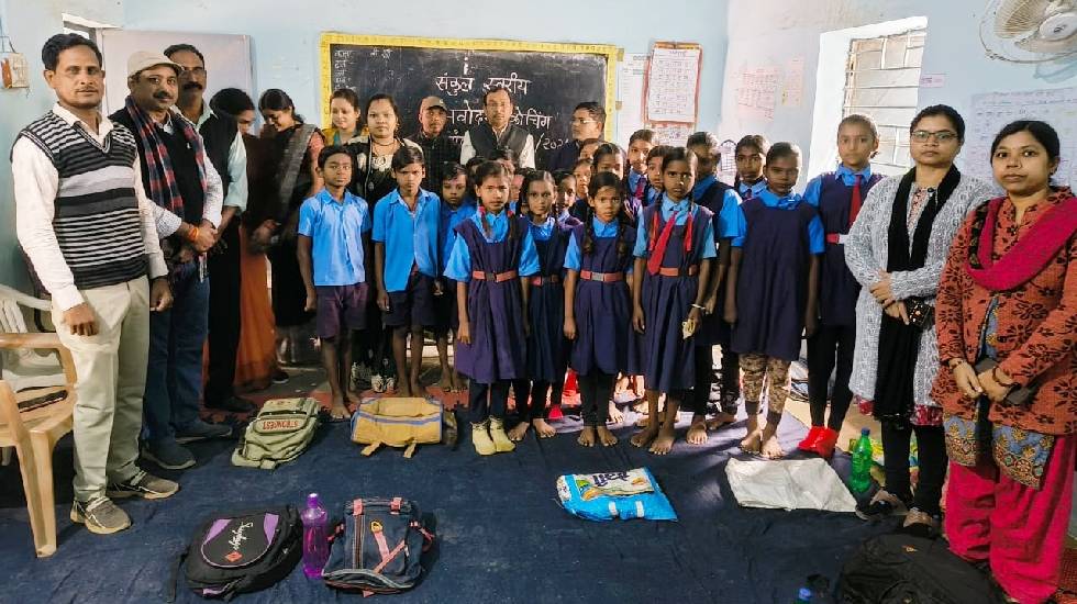 सरायपाली : संकुल स्तरीय नवोदय कोचिंग बानीगिरोला में प्रारंभ - CG Sandesh