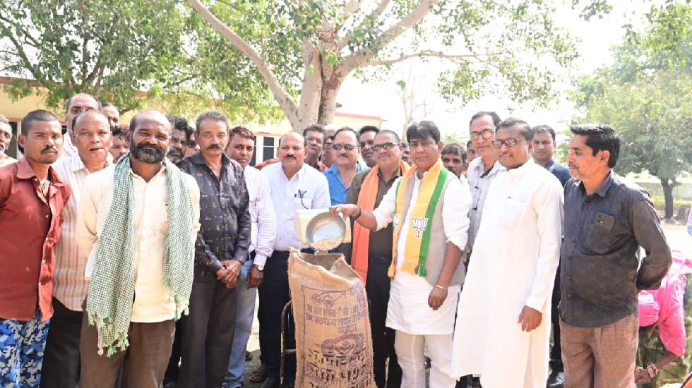 महासमुंद : अन्नदाताओं के धान का एक-एक दाना खरीदना हमारा लक्ष... - CG Sandesh