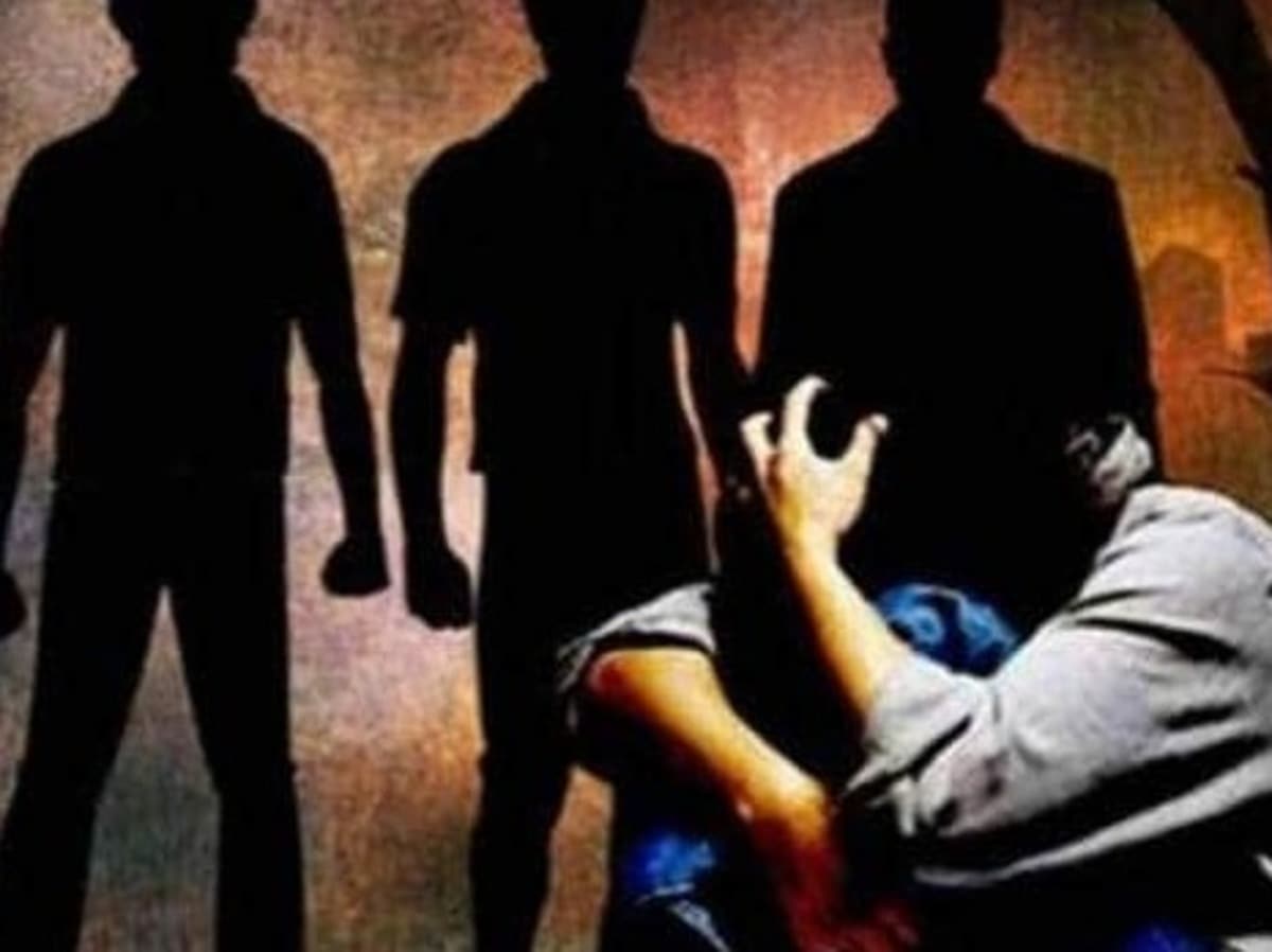 CG : सुनसान इलाके में मिले प्रेमी जोड़े, प्रेमी के सामने नाबा... - CG Sandesh
