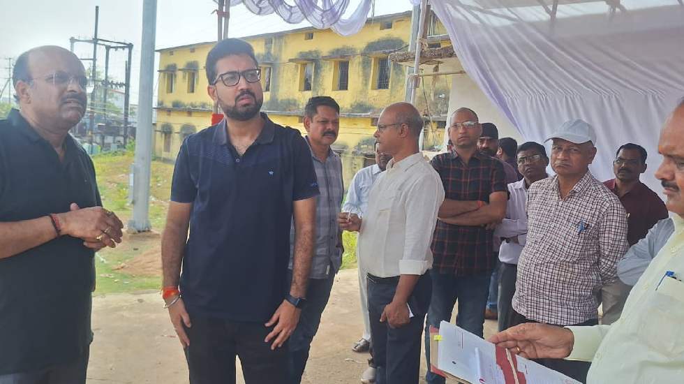 महासमुंद : कलेक्टर ने राज्योत्सव की तैयारियों का लिया जायजा - CG Sandesh