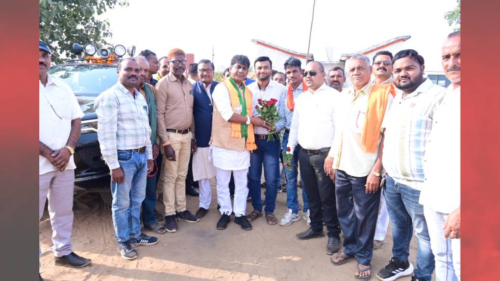 महासमुंद विधायक ने धान खरीदी केंद्रों का निरीक्षण कर किसानों... - CG Sandesh