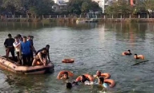 पिकनिक मनाने गए 12 छात्रों और 2 शिक्षकों की हादसे में मौत - CG Sandesh