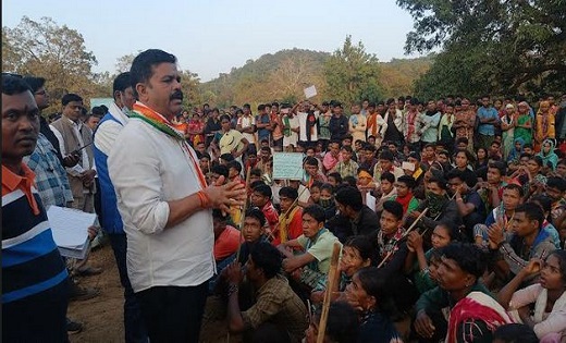 विक्रम मंडावी : 6 माह की बच्ची की गोली लगने से हुई मौत की न्... - CG Sandesh