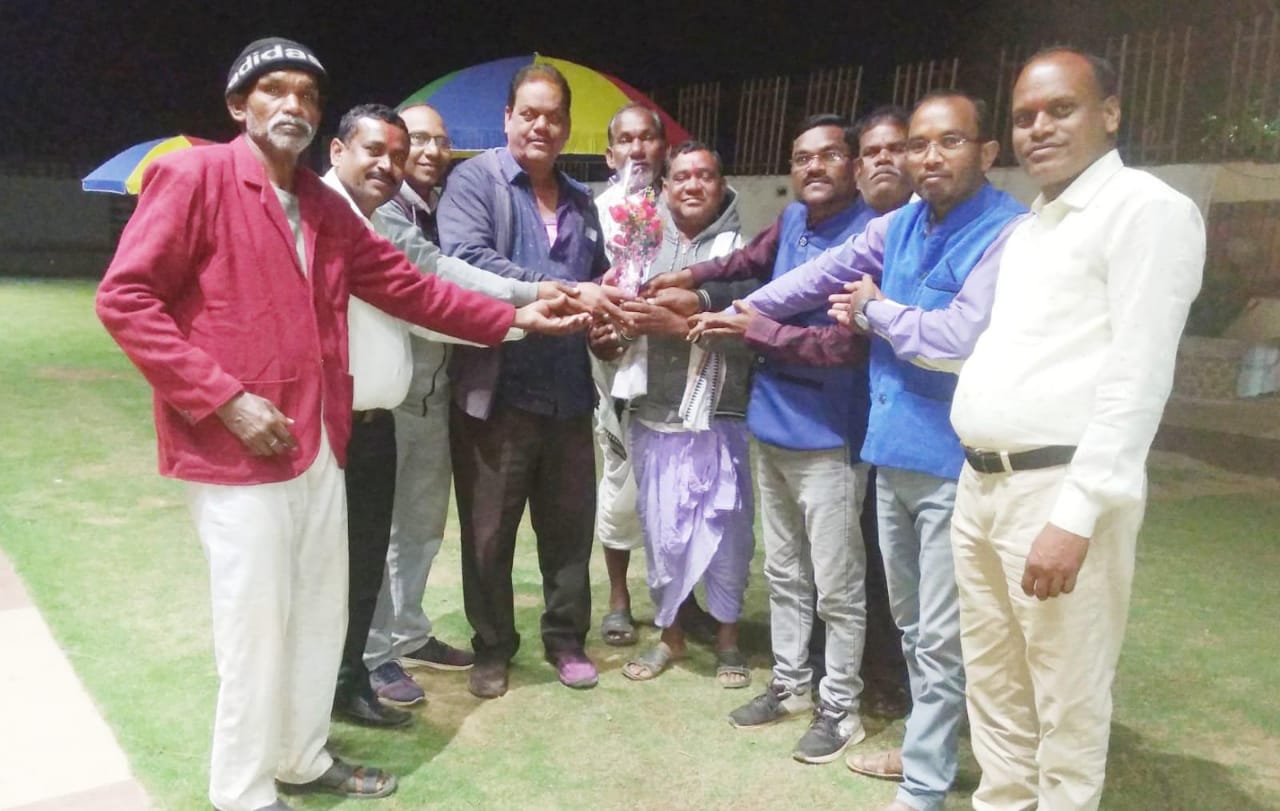 नगर पालिका सरायपाली के अध्यक्ष बनने पर सर्व यादव समाज सरायपा... - CG Sandesh