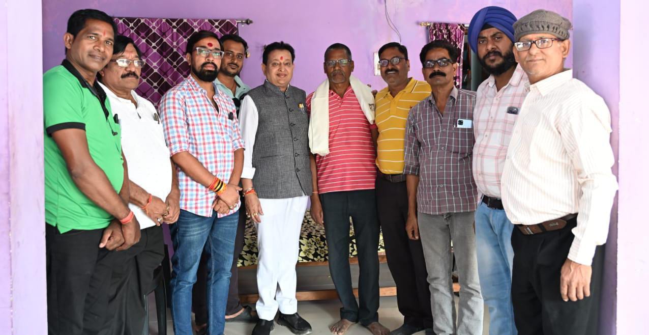 पिथौरा : ग्राम भिथीडीह पहुंचे विधायक डॉ.सम्पत अग्रवाल, भाजपा... - CG Sandesh