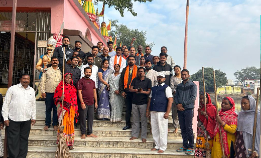 महासमुंद : विधायक सिन्हा ने की मां महामाया मंदिर में साफ सफा... - CG Sandesh