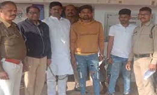 CG- कॉलोनी में घुसकर तोडफोड, गाली गलौच और मारपीट करने वाले 3 आरोपी गिरफ्तार..