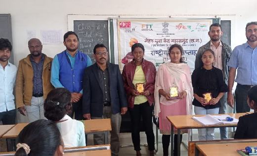 बसना : राष्ट्रीय युवा सप्ताह के अंतर्गत निबंध प्रतियोगिता का... - CG Sandesh