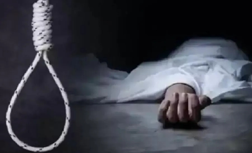 कर्जदारों से परेशान…युवक ने की फांसी लगाकर खुदकुशी...सुसाइड नोट में लिखा- आज फांसी लगा रहा हूं, कृपया मेरे घर वालों को परेशान मत करना