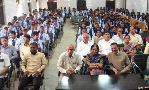 महासमुंद : प्रधानमंत्री मोदी ने विद्यार्थियों को परीक्षा में... - CG Sandesh
