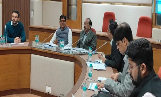 वित्त मंत्री चौधरी और डिप्टी सीएम साव ने की विभागीय बजट की समीक्षा