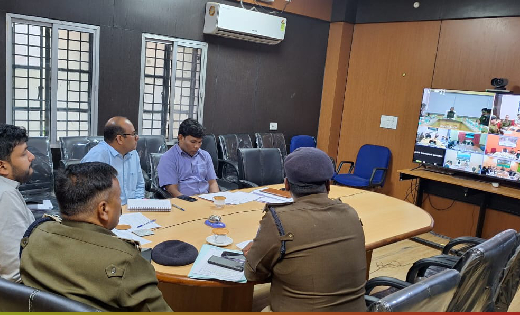 महासमुंद : जिले में पेट्रोल एवं डीजल का पर्याप्त स्टॉक, अफवा... - CG Sandesh