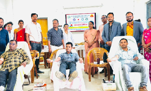सरायपाली : महाविद्यालय में विशाल रक्तदान शिविर संपन्न - CG Sandesh