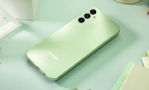 Samsung के इस फोन में मिल रहे हैं गजब के AI फीचर्स, IPhone क... - CG Sandesh