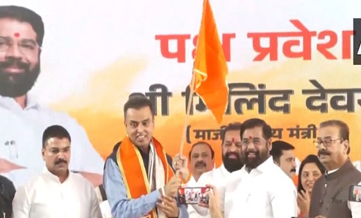 शिंदे गुट की शिवसेना शामिल हुए मिलिंद देवड़ा, कांग्रेस से दिय... - CG Sandesh