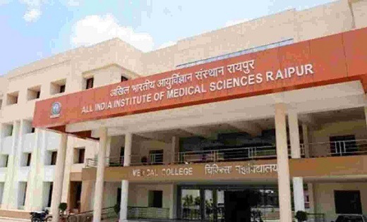 एम्स के ठेका कर्मचारियों की हड़ताल से OPD, IPD की व्यवस्थाएं प्रभावित, कर्मचारी रेगुलर स्टाफ भर्ती का कर रहे विरोध