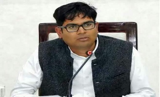 सरकार की बड़ी कार्यवाही: मनमानी करने वाले ठेकेदारों के 10 टेंडर निरस्‍त, सख्त कार्रवाई के निर्देश