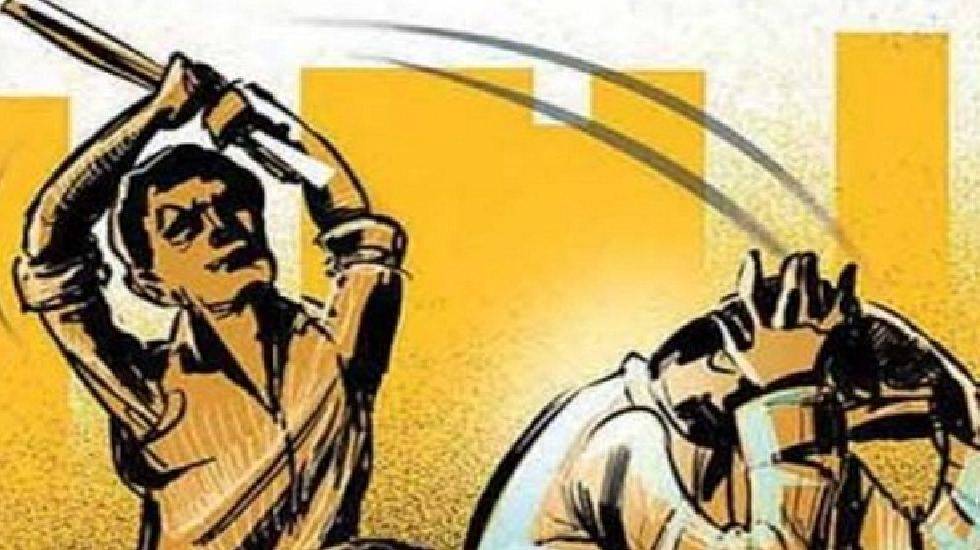 बसना : मुर्गा काटने वाला कत्ता और डंडे से वार कर किया घायल - CG Sandesh