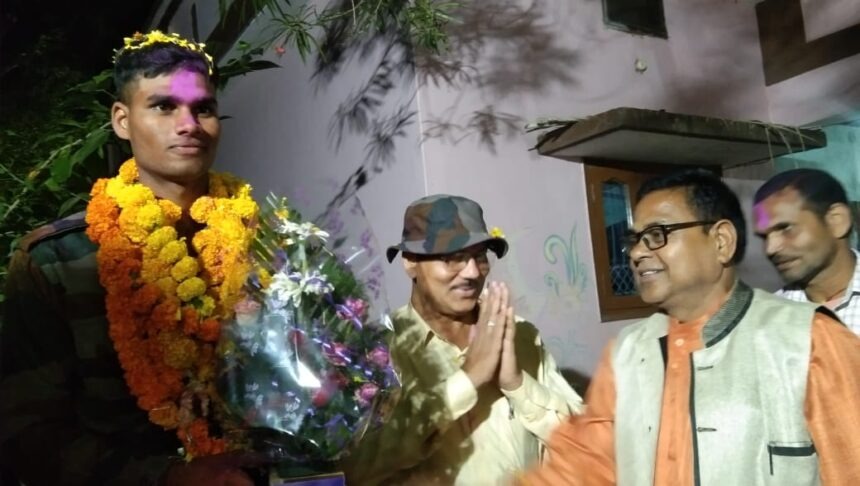 CG : अग्निवीर टांकेश्वर बंजारे का सीआरपीएफ में चयन, ट्रेनिंग... - CG Sandesh