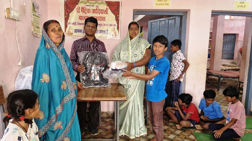 महासमुंद : प्री मेट्रिक छात्रावास और आश्रमों में निवासरत छात... - CG Sandesh