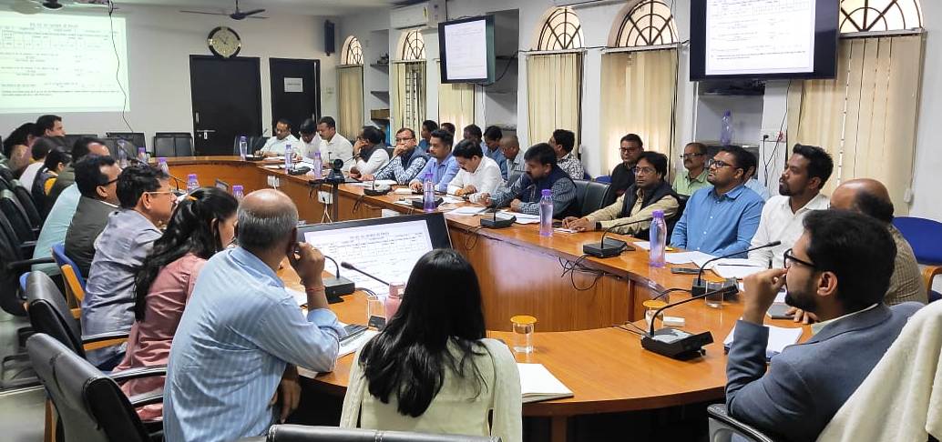 महासमुंद : कलेक्टर  लंगेह की मौजूदगी में आरक्षण प्रक्रिया के... - CG Sandesh