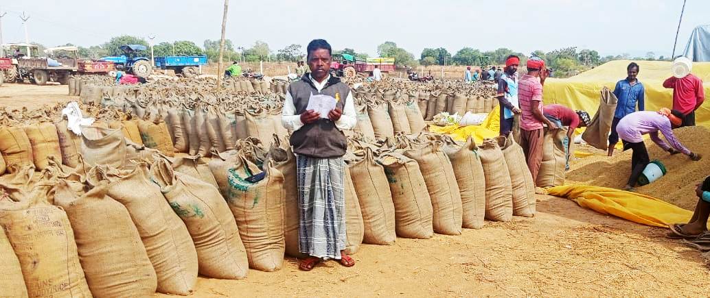 महासमुंद : सुबरन सिंह ने 3100 रुपए प्रति क्विंटल की दर से धा... - CG Sandesh