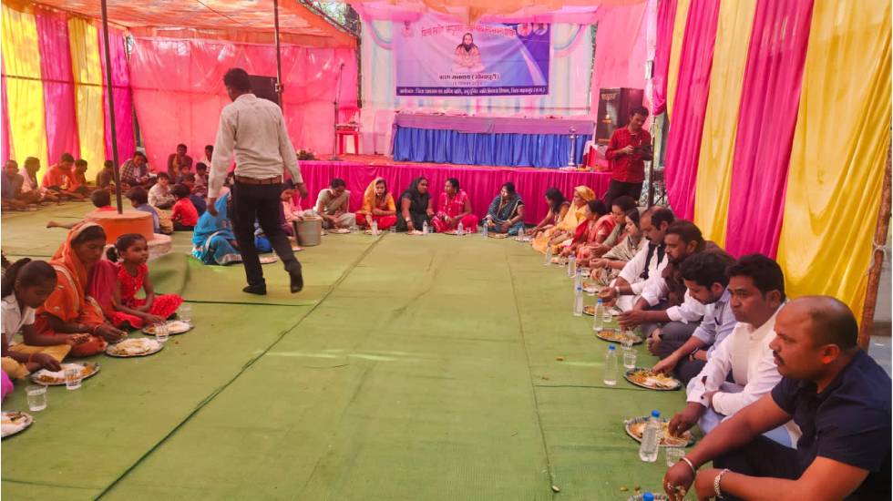 महासमुंद : गुरु घासीदास जयंती के अवसर पर ग्राम मनबाय बागबाहर... - CG Sandesh