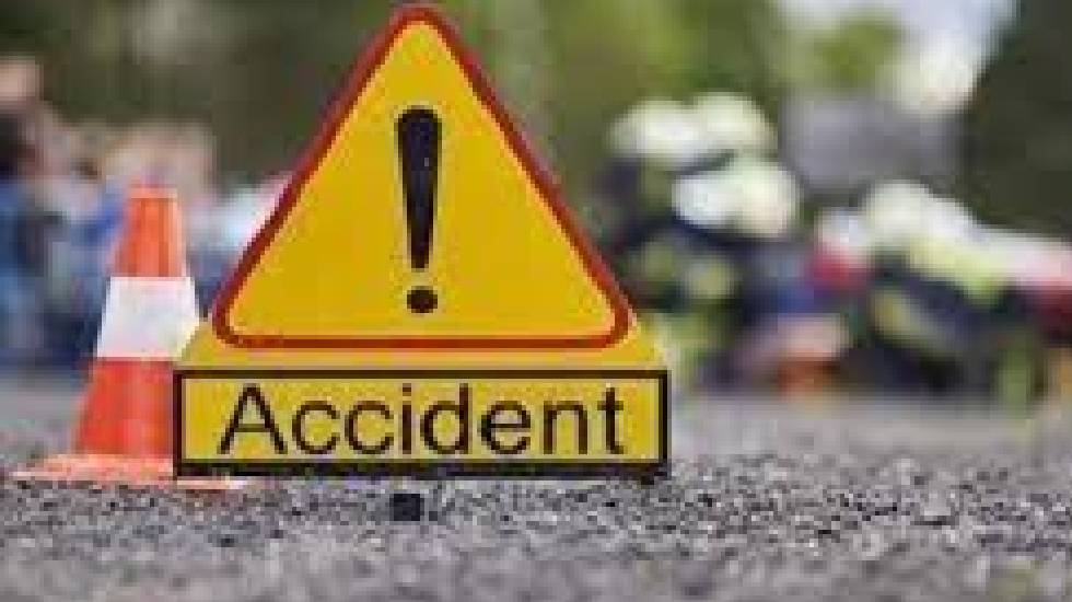 बागबाहरा : स्कूटी की ठोकर से सायकल सवार घायल - CG Sandesh