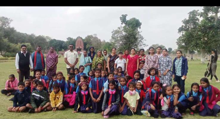 बसना : बंसुला स्कूल के बच्चों ने किया सिरपुर पर्यटन स्थल का ... - CG Sandesh