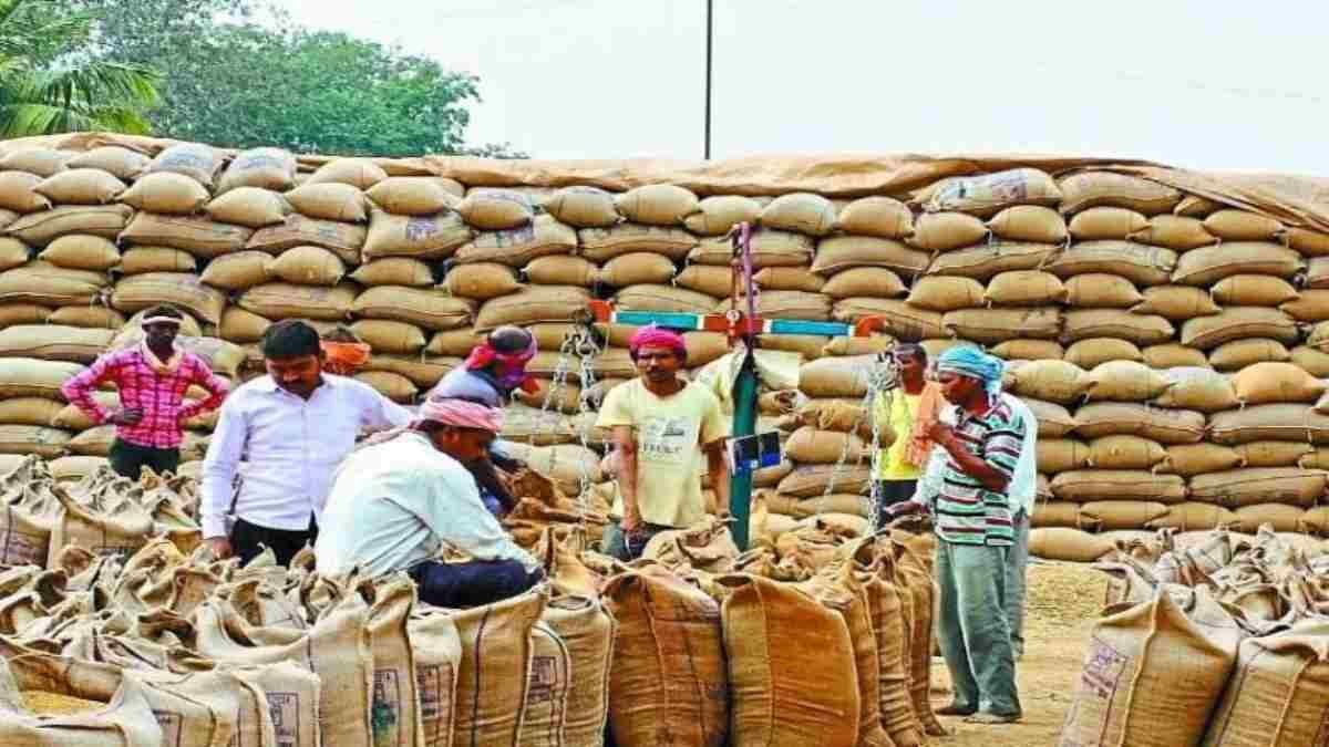 छत्तीसगढ़ में अब तक हुई 108.06 लाख मीट्रिक टन धान की खरीद, किसानों के खाते में पहुंचे 23 हजार 448 करोड़ रूपये